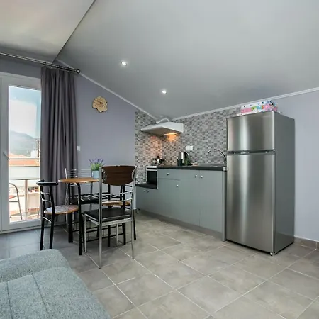 Aliki's Apartamento *